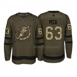 Maillot Hockey Tampa Bay Lightning Matthew Peca 2018 Salute To Service Vert Militar